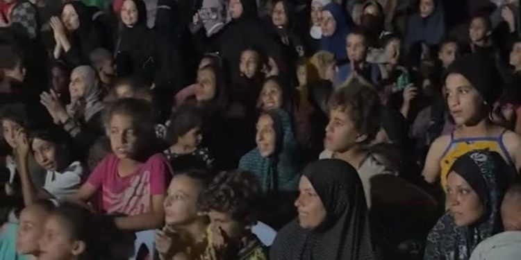 Di Tengah Dentuman Bom, Gema Shalawat Iringi Maulid Nabi di Gaza