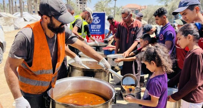 Jangan Berhenti Bersamai Gaza, Global Ehsan Relief Menyalurkan Bantuan Darurat untuk Keluarga di Gaza