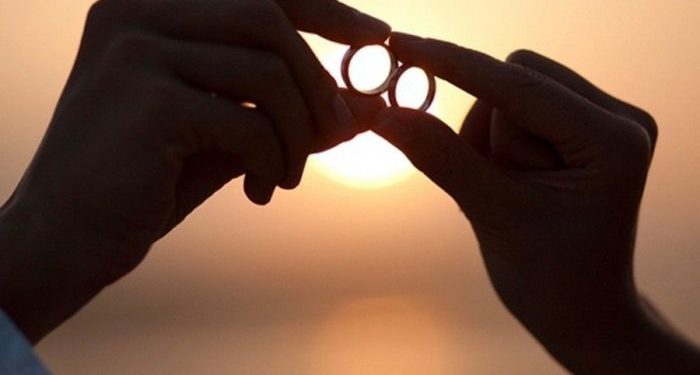 Jadilah Suami yang Mudah Memberi Ridho kepada Istri