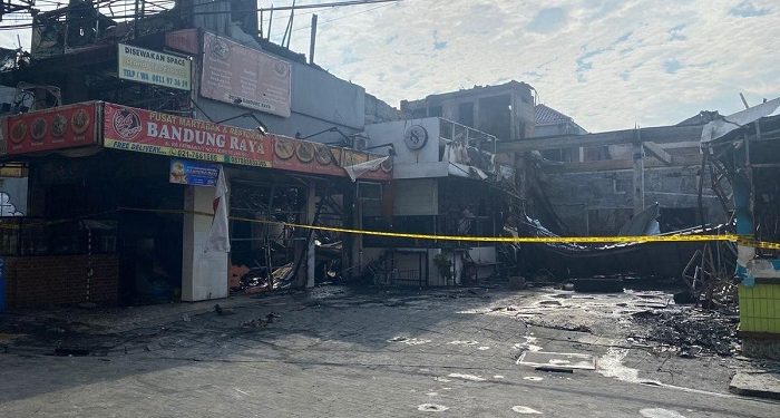 Kebakaran di Fatmawati Hanguskan Sejumlah Ruko pada Minggu (7/9/2025) Malam