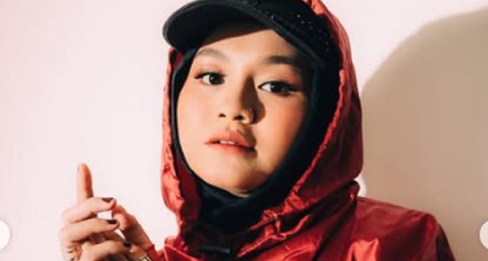 Umumkan Hamil Anak Pertama, Salma Salsabil Tampil Sporty dan Edgy