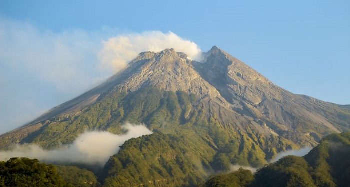 Selo Dikenal Sebagai Gerbang Pendakian di Gunung Merapi