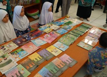 Kebiasaan Membaca dan Menulis, Siswi MIN 18 Jakarta Ciptakan Buku Tiap Tahunnya