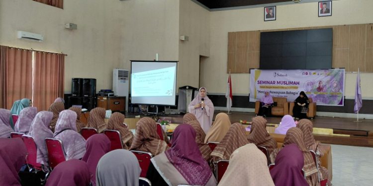 Seminar Muslimah Awali Rangkaian Muswil V Salimah Sulsel