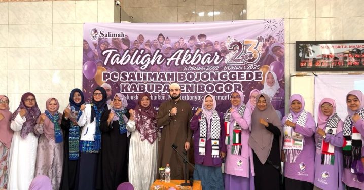 Ratusan Jamaah Bela Palestina di Gebyar Milad 23 Tahun Salimah Bojonggede