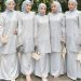 Pernikahan Modern, Berikut Inspirasi Model Baju Bridesmaid Satin Polos Hijab