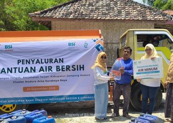 BSI Maslahat Dan IIK BSI Region 8 Area Surabaya Raya Salurkan Bantuan Air Bersih untuk Warga Terdampak Kekeringan di Sampang