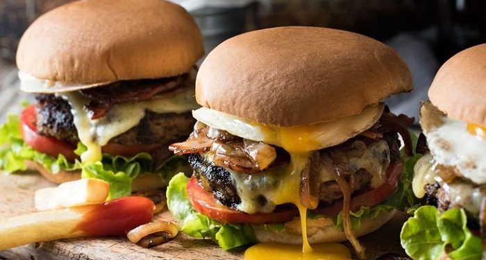 Sering Makan Fast Food Bikin Cepat Lupa, Fakta atau Mitos?
