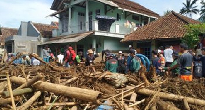 Ratusan Rumah Terdampak Banjir Bandang di Garut Akibat Luapan Sungai