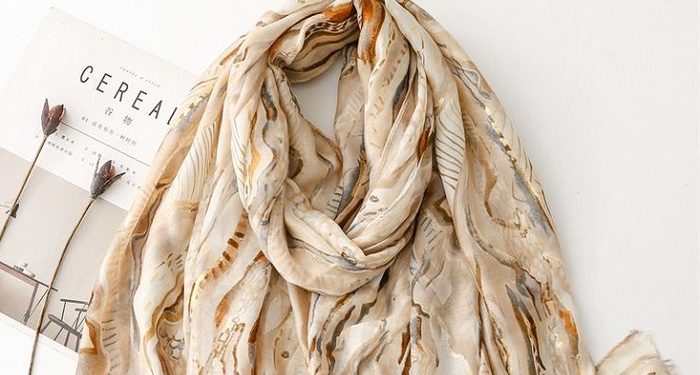Beberapa Rekomendasi Hijab Pashmina Motif dari Brand Lokal