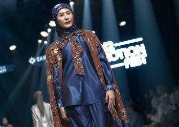 Hadir di IN2MOTIONFEST 2025, Nina Nugroho Tampilkan Koleksi Terbaru Bertajuk SILFIRA