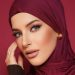 Tasya Farasya Tampil Bronze Makeup Look dengan Hijab Satin Nuansa Burgundy