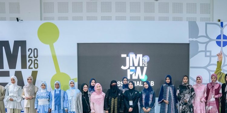 Hadir di JMFW 2026, Hijabersmom Community Dukung Perkembangan Industri Modest Fashion Tanah Air