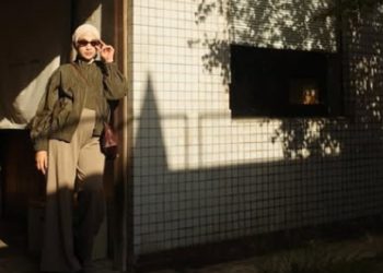 Tampilan Modis Nina Zatulini saat Liburan ke Korea Selatan