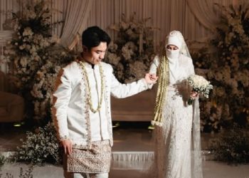 Pernikahan Fiki Naki dan Tinandrose Menarik Perhatian Publik