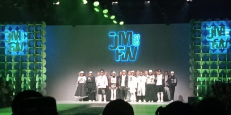 Kolaborasi Tingkatkan Modest Fashion Indonesia, Essential Lab jadi Tema JMFW Tahun 2026