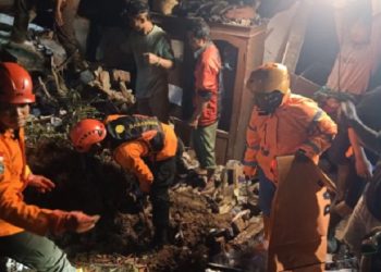 Satu Keluarga di Jawa Timur Tertimbun Longsor saat Mereka Istirahat