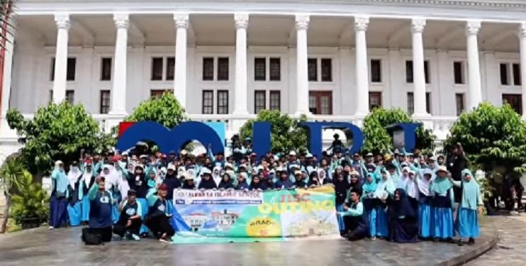SD JISc Kunjungi Beberapa Museum di Kota Tua Jakarta