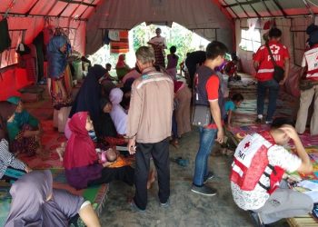 PPT PPA Lumajang Dampingi Anak dan Perempuan di Posko Pengungsian Gunung Semeru