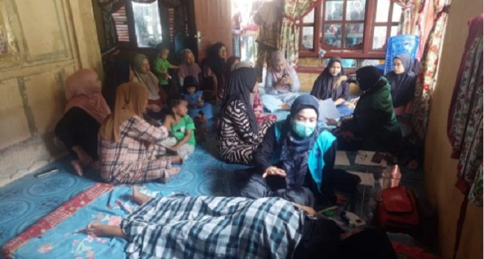 UI Bersama Mitra USU Beri Pelayanan Kesehatan dan Pendampingan Psikososial di Sumut