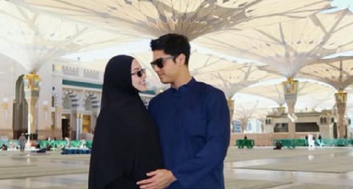 Usai Babymoon ke Thailand, Alyssa Daguise Berangkat Umroh Bersama Sang Suami dan Mertua
