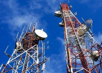 Kemkomdigi Salurkan Bantuan Kemanusiaan dan Tinjau Pemulihan Jaringan Telekomunikasi Pasca Banjir di Aceh