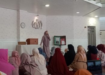 Ustadzah Lulung Bahas Kunci Sukses Rumah Tangga Bahagia di Majelis Taklim JISc