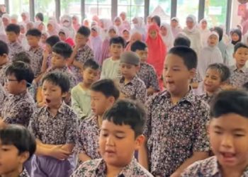 Rutinitas Dhuha Pray Primary 3 & 4 Jakarta Islamic School, Perkuat Karakter Spiritual Siswa Sejak Dini