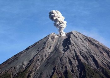 Penutupan Pendakian Gunung Semeru Diperpanjang