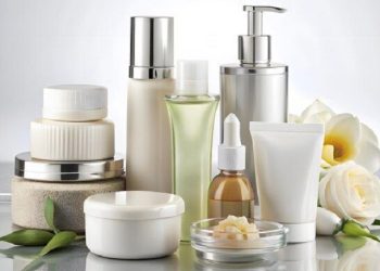 Kebiasaan Mengganti Skincare dapat memicu Beruntusan hingga Reaksi Alergi