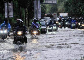 BPBD DKI Jakarta Keluarkan Peringatan Hujan Ekstrem Hingga 24 Januari