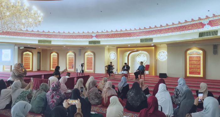 Hijabersmom Community Gelar Kajian Bulanan Bersama Abi Amir Faishol di Masjid Alatief