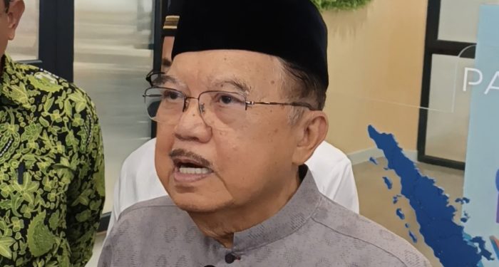 Jusuf Kalla Ungkap DMI dan Masyarakat Gotong Royong Bersihkan Masjid di Sumatera