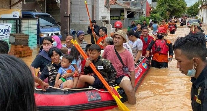 Banjir Karawang Meluas Akibat Sungai Citarum dan Sungai Cibeet Meluap
