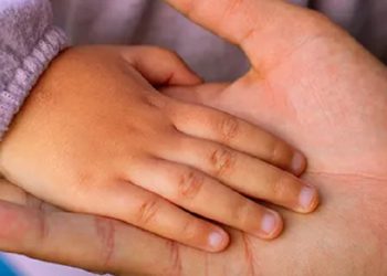 Kenali Apa Itu Child Grooming, Tahapan Terjadinya hingga Dampak Bagi Anak