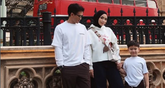 Gaya Liburan Citra Kirana Bersama Sang Suami dan Sang Buah Hati ke Macau