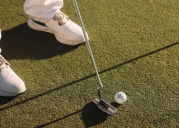 Rekomendasi Olahraga Outdoor untuk Gaya Hidup Sehat, Golf di Royale Golf Drive Jadi Pilihan