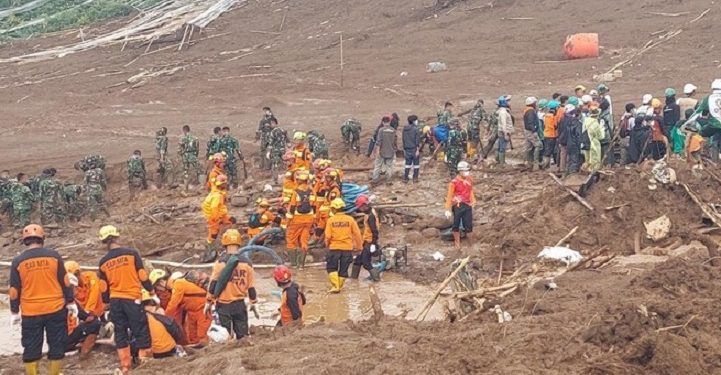 DVI Polda Jabar Identifikasi 30 Jenazah Korban Longsor di Cisarua, Bandung Barat