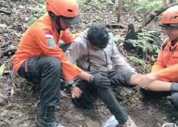 Akibat Cuaca Buruk, Pendaki Remaja Gunung Agung Mengalami Hipotermia