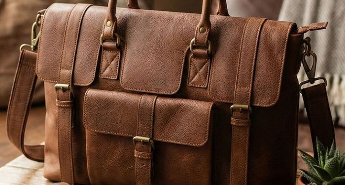 Tips Merawat Tas Kulit saat Musim Hujan