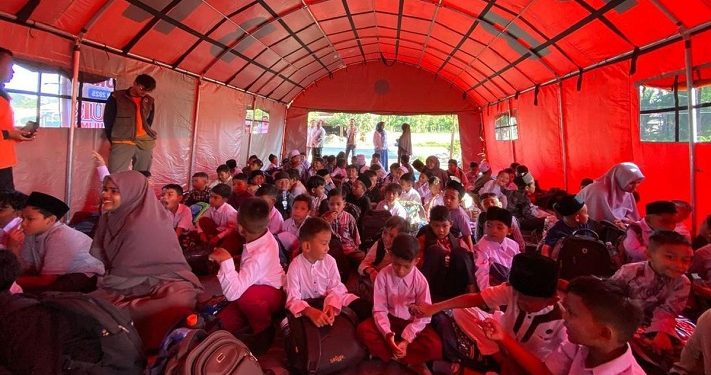 BNPB Aceh Dirikan Tenda Ruang Belajar Darurat bagi Siswa Sekolah Dasar