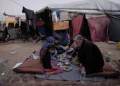 Keluarga Pengungsi Gaza Merayakan Ramadan di Tenda-tenda Mawasi