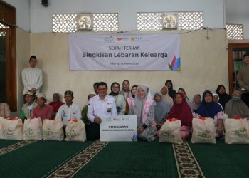 PLN Indonesia Power dan Rumah Zakat Berbagi 133 Bingkisan Lebaran untuk Warga Lansia dan Dhuafa