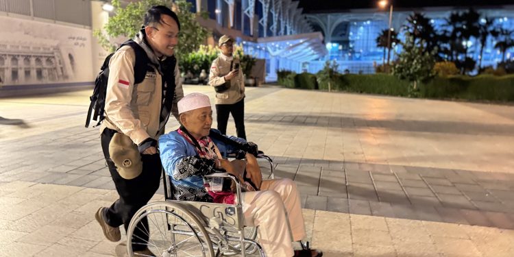 Kedatangan Jemaah Haji Indonesia Tembus 30.611, Petugas Fokus pada Lansia