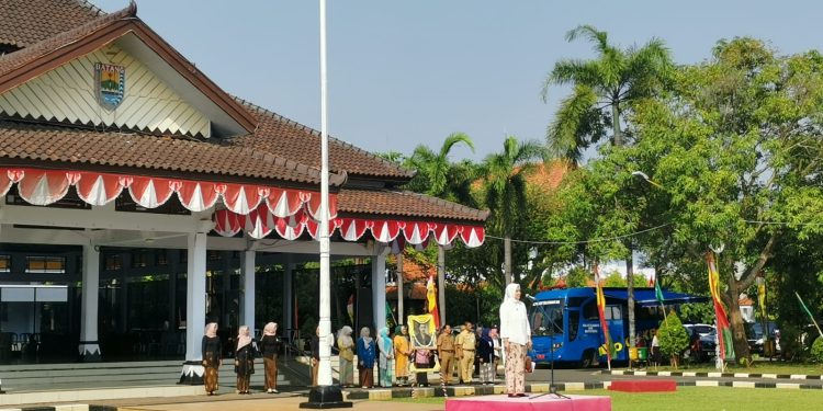Pimpin Upacara Hari Kartini, Faelasufa Dorong Affordable Child Care di Batang