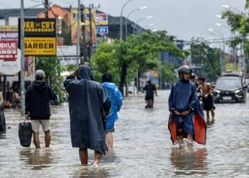21 RT di Jakarta Selatan dan Jakarta Timur Terendam Banjir Akibat Meluapnya Sungai Ciliwung