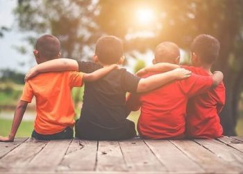 Menjaga Produktivitas Hormon Endorfin melalui Amal Kebaikan