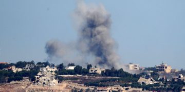 Israel Bom Lebanon di Hari Pertama Gencatan Senjata