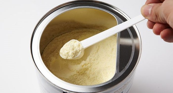 Hal yang Perlu Diperhatikan Orang Tua Sebelum Memilih Susu Formula untuk Anak