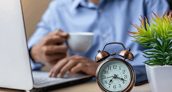 Menaker Segera Umumkan SE Imbauan WFH bagi Perusahaan Swasta hingga BUMN